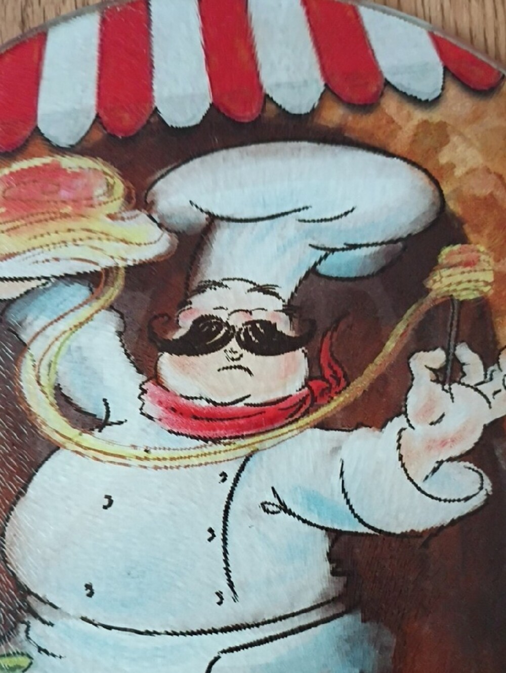 Chef-Themed Round Glass Cutting board! - Picture 4 of 5